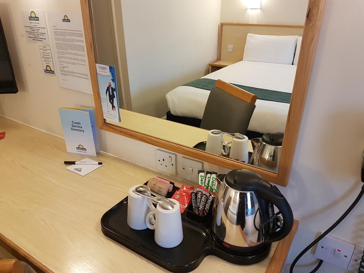 Days Inn Sutton Scotney North Zewnętrze zdjęcie